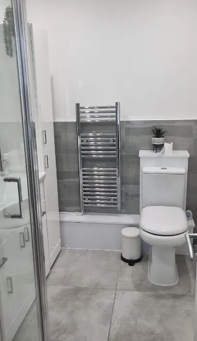Luxury 2-Bedroom Apartment In The Heart Of Manchester City Centre-1